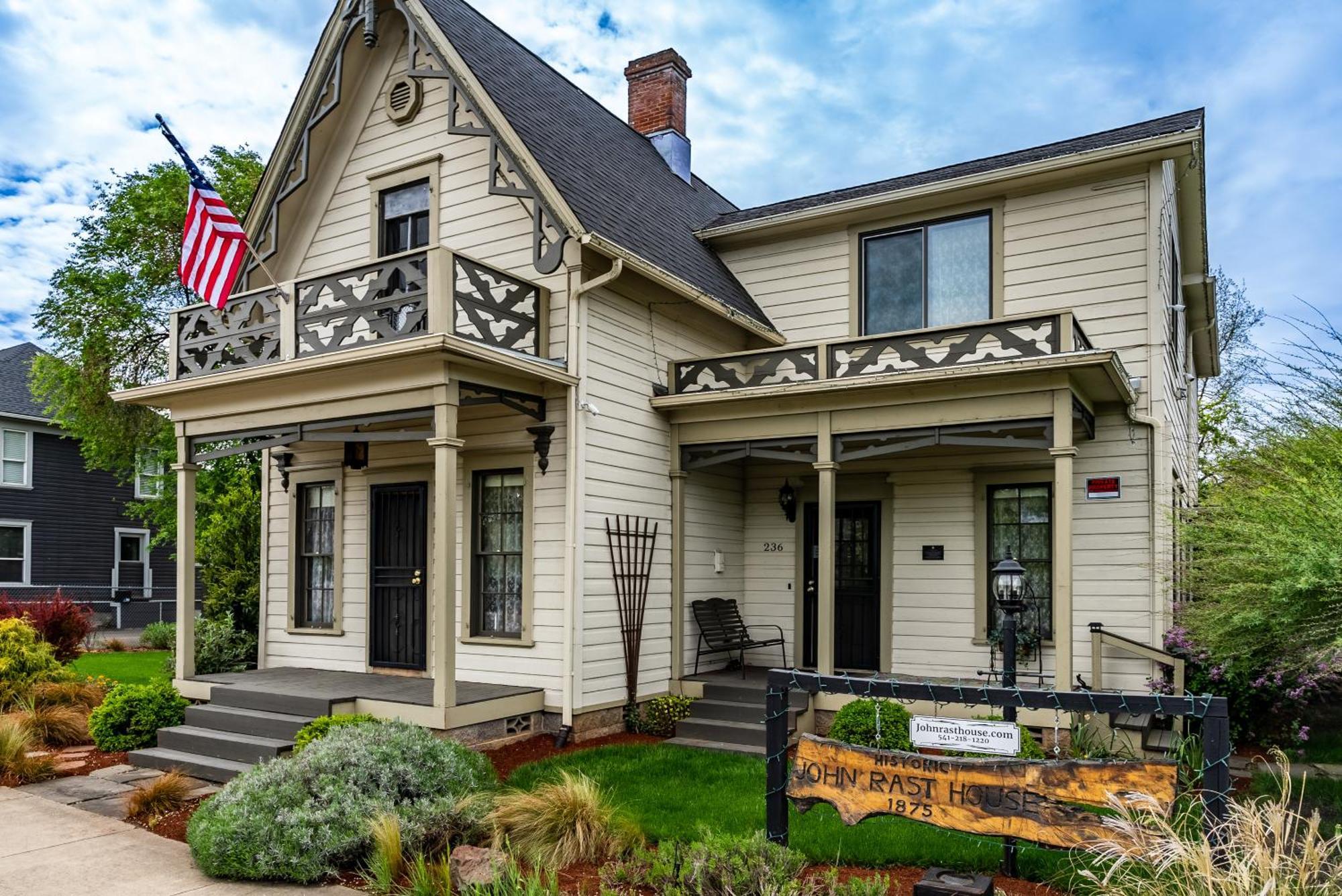 Historical John Rast House Circa 1875 Hotel Roseburg Kültér fotó